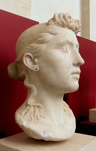 File:Portrait of young Roman woman.jpg